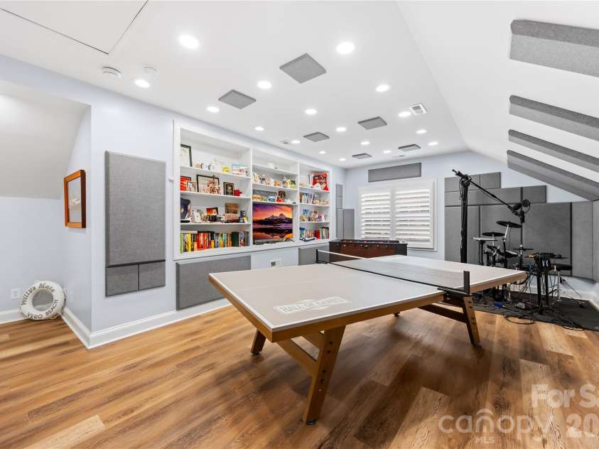 18607 John Connor Road, Cornelius, NC 28031.  MLS# CAR4404052, YatesRealty ID 40907. 