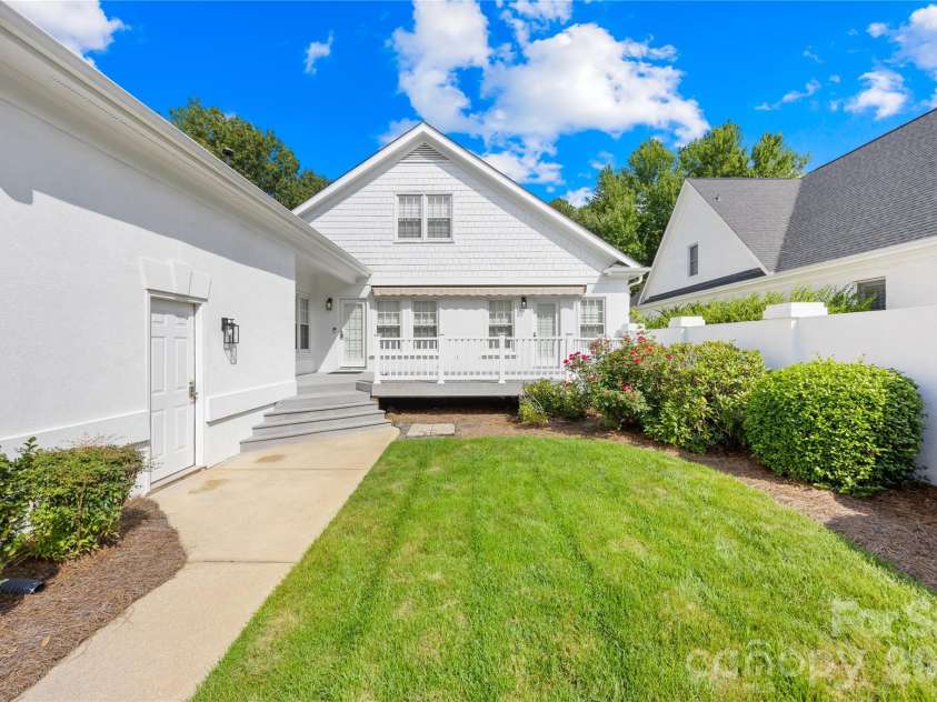 18607 John Connor Road, Cornelius, NC 28031.  MLS# CAR4404052, YatesRealty ID 40907. 