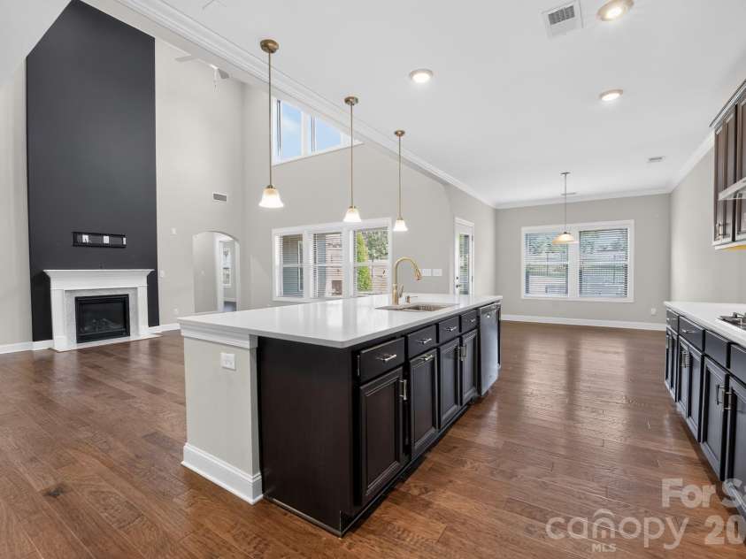 15319 Venezia Lane, Huntersville, NC 28078.  MLS# CAR4409720, YatesRealty ID 40908. 