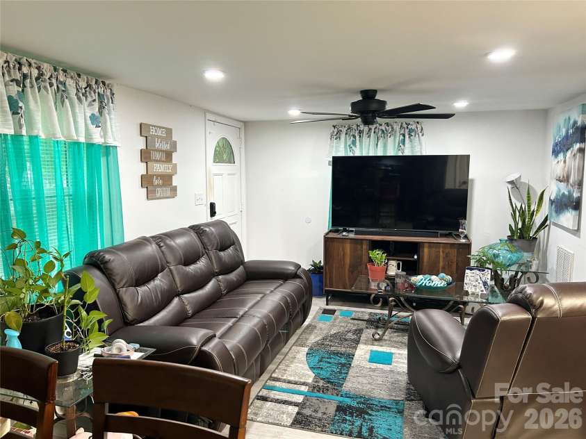 925 Austin Road, Marshville, NC 28103.  MLS# CAR4409840, YatesRealty ID 40909. 