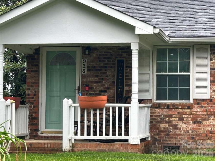 925 Austin Road, Marshville, NC 28103.  MLS# CAR4409840, YatesRealty ID 40909. Welcome home!!!