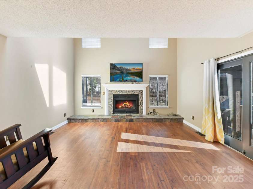 13424 Portside Court, Charlotte, NC 28278.  MLS# CAR4232675, YatesRealty ID 4091. 