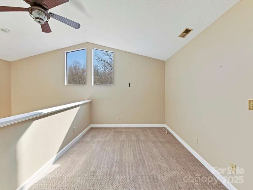 13424 Portside Court, Charlotte, NC 28278.  MLS# CAR4232675, YatesRealty ID 4091. 