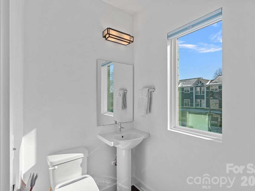 214 Wesley Heights Way, Charlotte, NC 28208.  MLS# CAR4335780, YatesRealty ID 4091. 