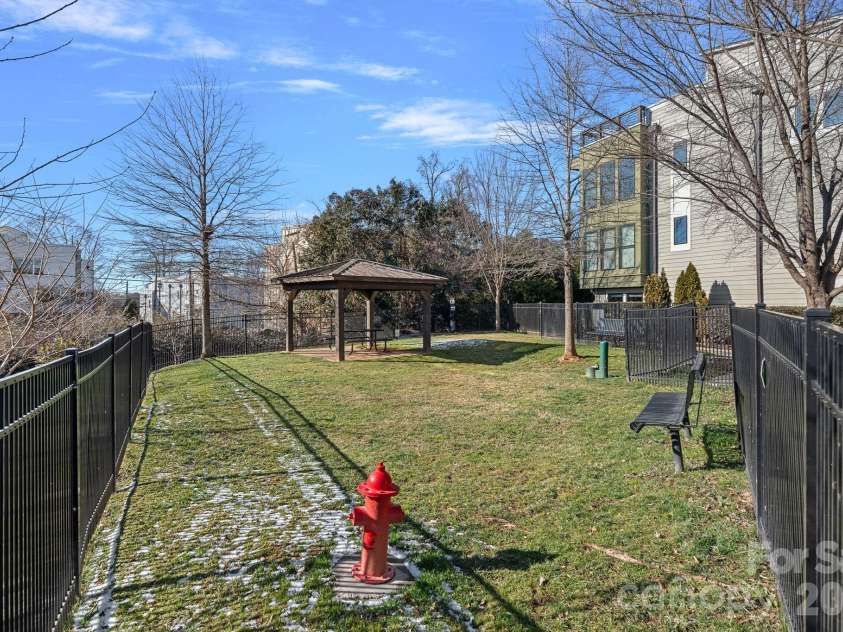 214 Wesley Heights Way, Charlotte, NC 28208.  MLS# CAR4335780, YatesRealty ID 4091. 