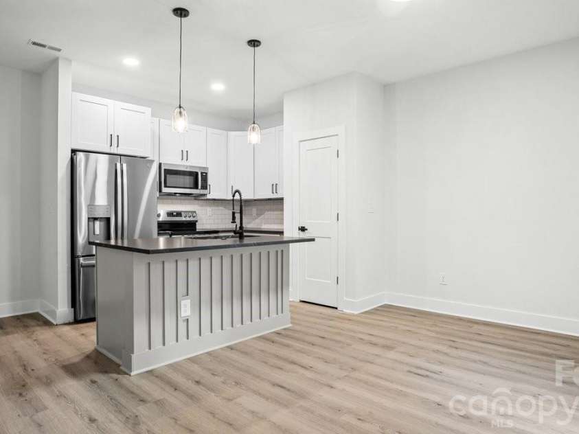 105 Falls Street, Kings Mountain, NC 28086.  MLS# CAR4403142, YatesRealty ID 40910. 