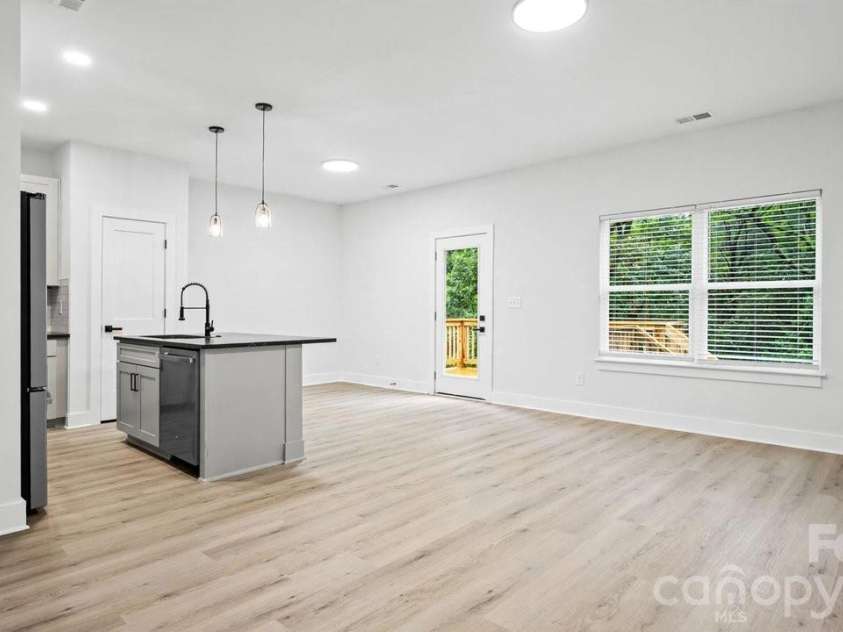 105 Falls Street, Kings Mountain, NC 28086.  MLS# CAR4403142, YatesRealty ID 40910. 