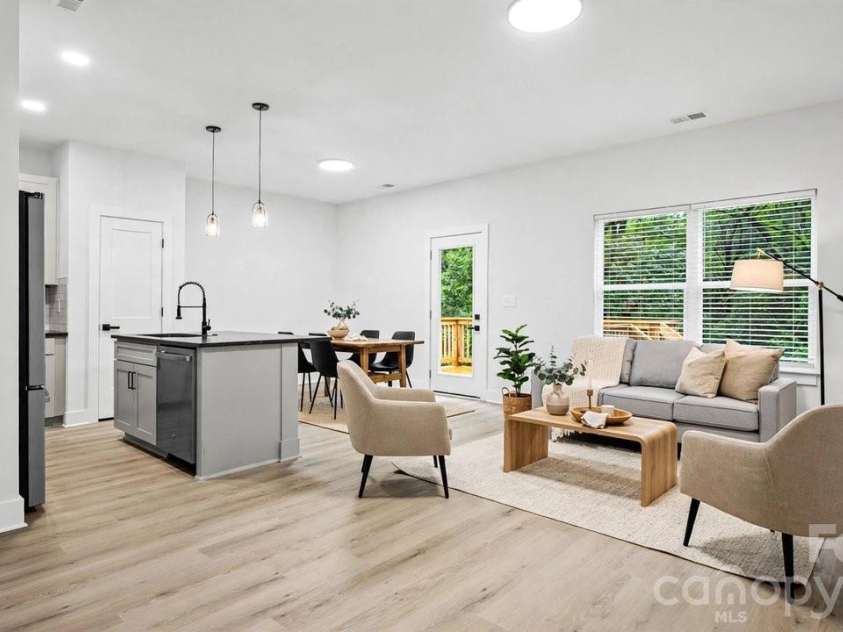105 Falls Street, Kings Mountain, NC 28086.  MLS# CAR4403142, YatesRealty ID 40910. 
