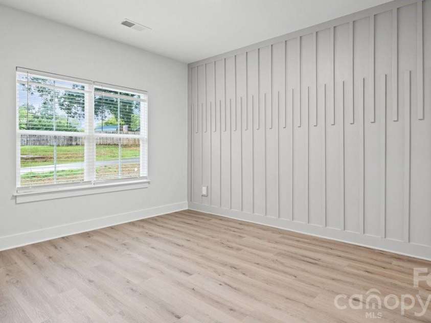 105 Falls Street, Kings Mountain, NC 28086.  MLS# CAR4403142, YatesRealty ID 40910. 