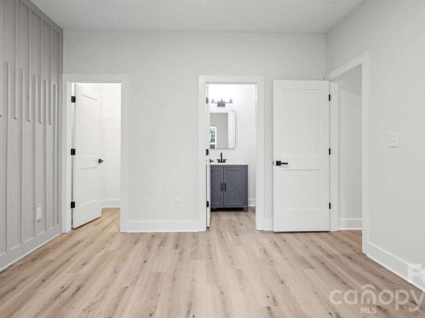 105 Falls Street, Kings Mountain, NC 28086.  MLS# CAR4403142, YatesRealty ID 40910. 