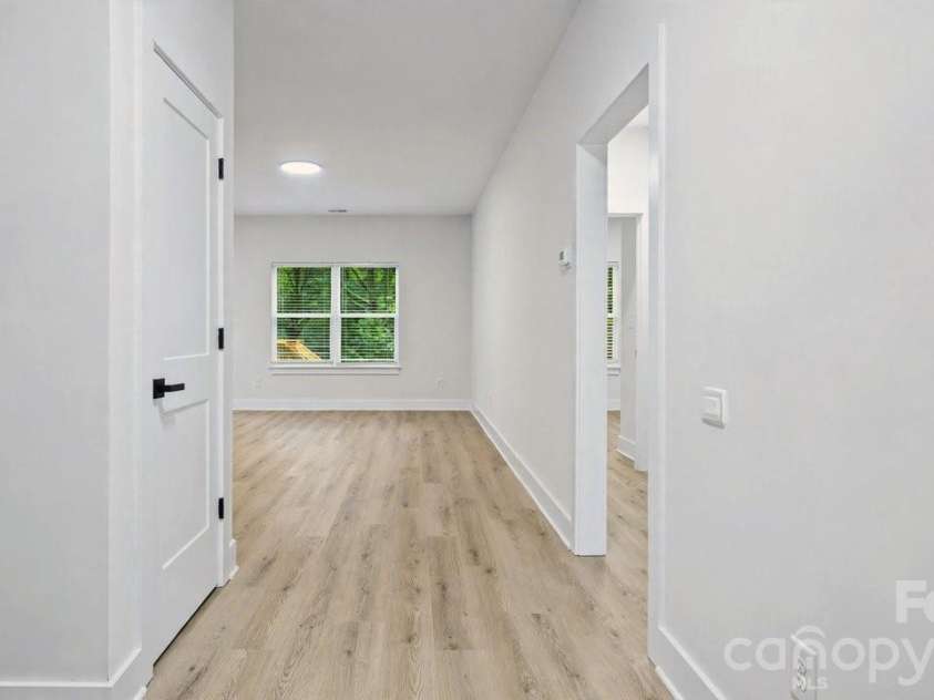 105 Falls Street, Kings Mountain, NC 28086.  MLS# CAR4403142, YatesRealty ID 40910. 