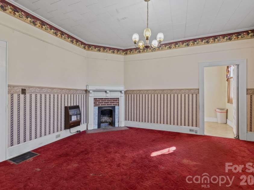 208 Myrtle School Road, Gastonia, NC 28052.  MLS# CAR4355887, YatesRealty ID 40913. 