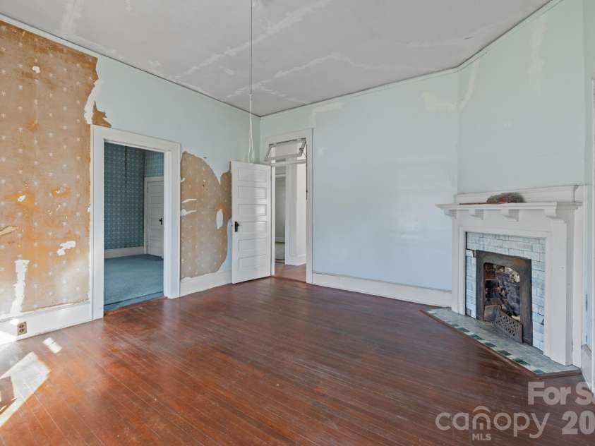 208 Myrtle School Road, Gastonia, NC 28052.  MLS# CAR4355887, YatesRealty ID 40913. 