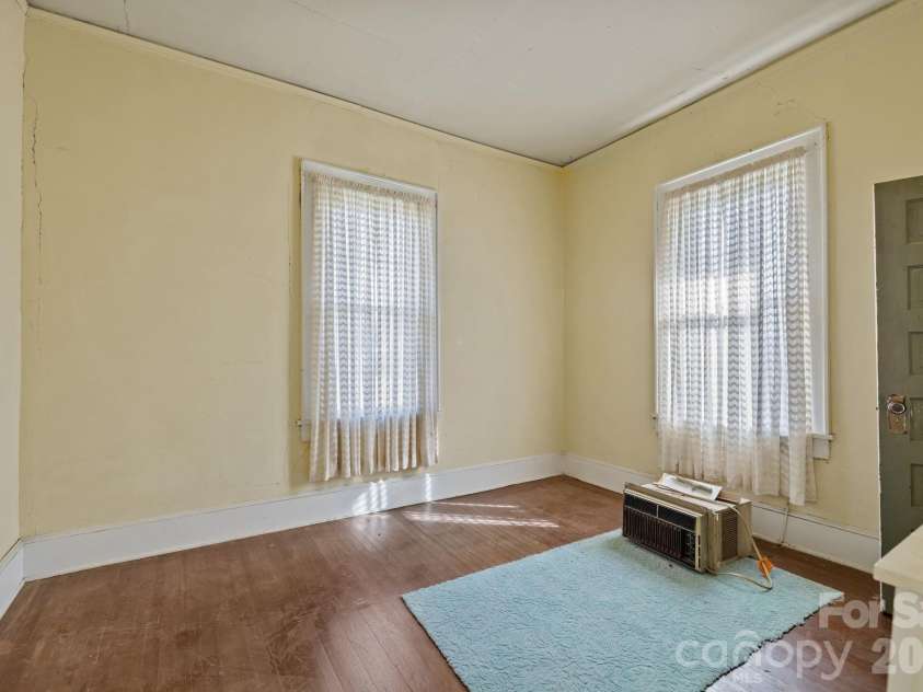 208 Myrtle School Road, Gastonia, NC 28052.  MLS# CAR4355887, YatesRealty ID 40913. 