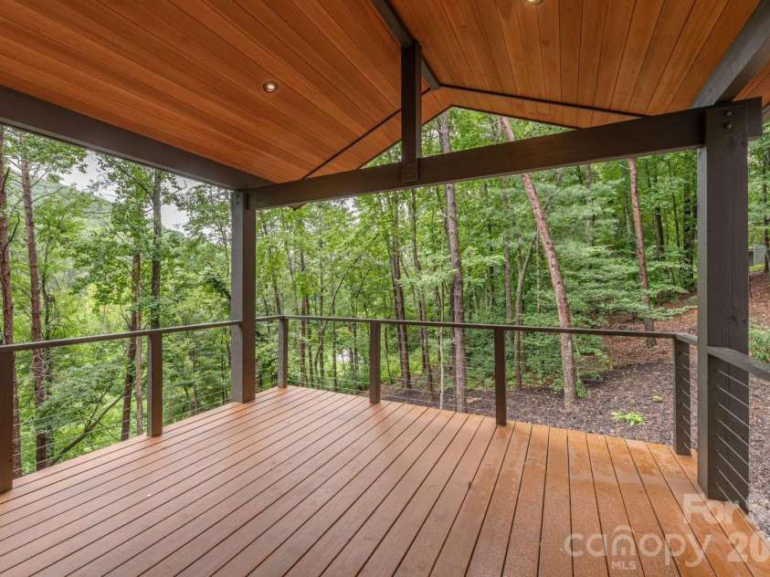 108 Truman Place, Asheville, NC 28803.  MLS# CAR4409484, YatesRealty ID 40914. 