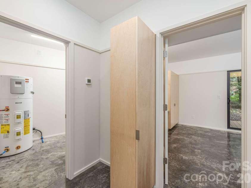 108 Truman Place, Asheville, NC 28803.  MLS# CAR4409484, YatesRealty ID 40914. 