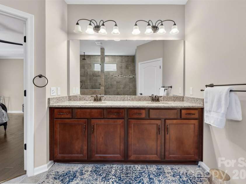 5220 Sweet Fig Way, Fort Mill, SC 29715.  MLS# CAR4342999, YatesRealty ID 40915. 