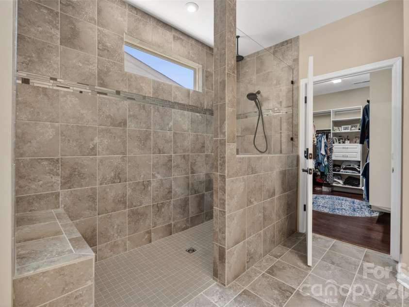 5220 Sweet Fig Way, Fort Mill, SC 29715.  MLS# CAR4342999, YatesRealty ID 40915. 