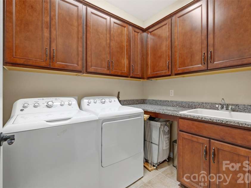 5220 Sweet Fig Way, Fort Mill, SC 29715.  MLS# CAR4342999, YatesRealty ID 40915. 