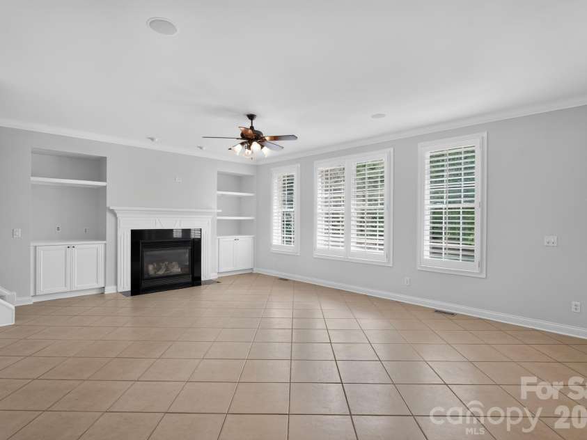 105 Castlestone Lane, Matthews, NC 28104.  MLS# CAR4407777, YatesRealty ID 40916. 