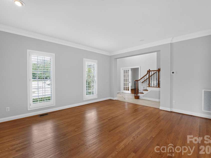 105 Castlestone Lane, Matthews, NC 28104.  MLS# CAR4407777, YatesRealty ID 40916. 