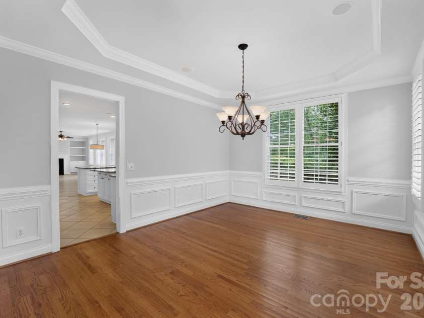 105 Castlestone Lane, Matthews, NC 28104.  MLS# CAR4407777, YatesRealty ID 40916. 