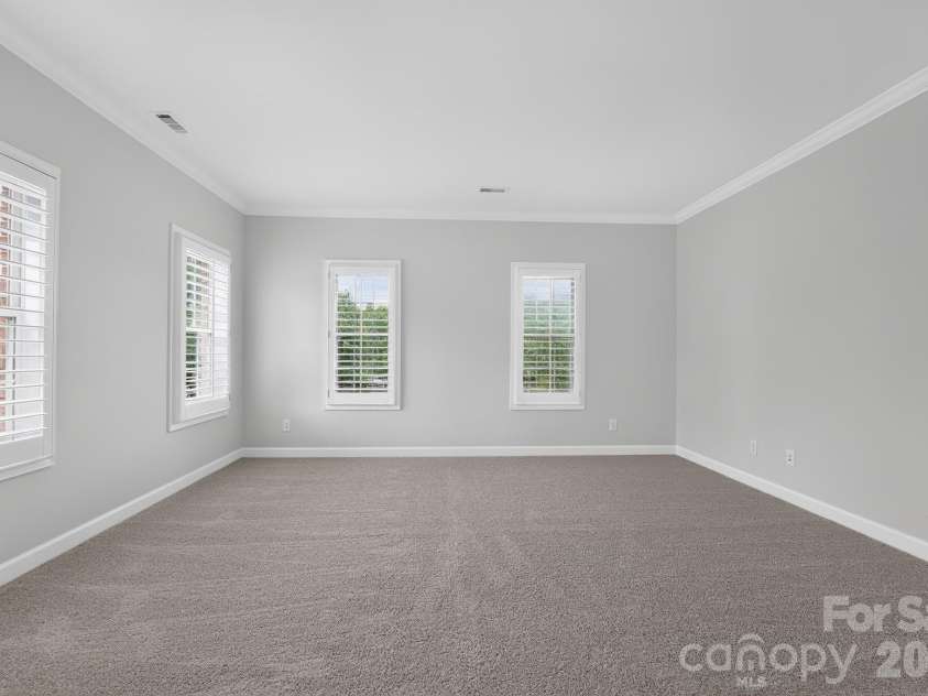 105 Castlestone Lane, Matthews, NC 28104.  MLS# CAR4407777, YatesRealty ID 40916. 