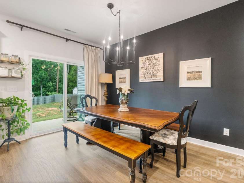 1002 Westminster Drive, Statesville, NC 28677.  MLS# CAR4400811, YatesRealty ID 40917. Dining Area