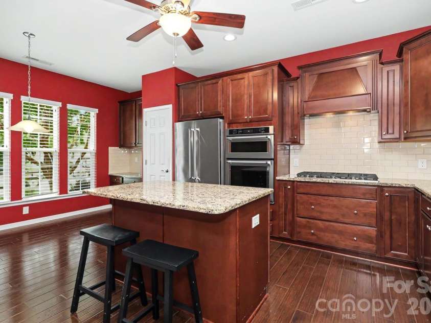 7419 Carolina Jessamine Court, Fort Mill, SC 29707.  MLS# CAR4409196, YatesRealty ID 40918. Kitchen