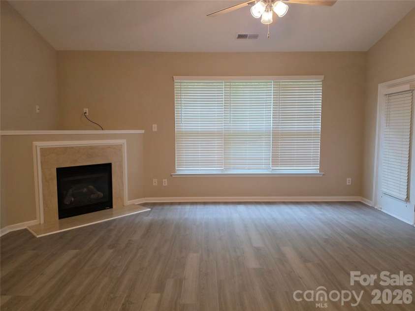 4715 Stoney Brook Lane, Harrisburg, NC 28075.  MLS# CAR4408041, YatesRealty ID 40919. Great Room