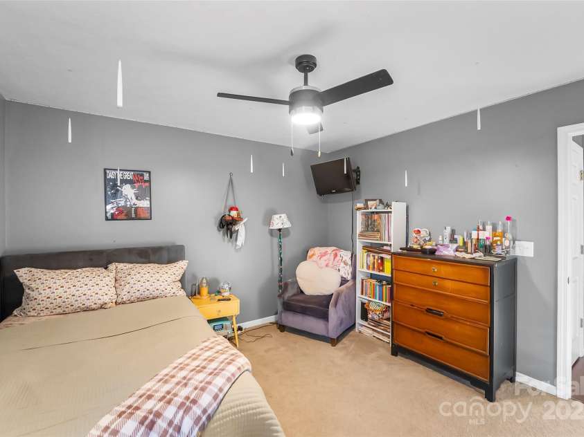 2765 Hollybrook Lane, Morganton, NC 28655.  MLS# CAR4331669, YatesRealty ID 4092. 