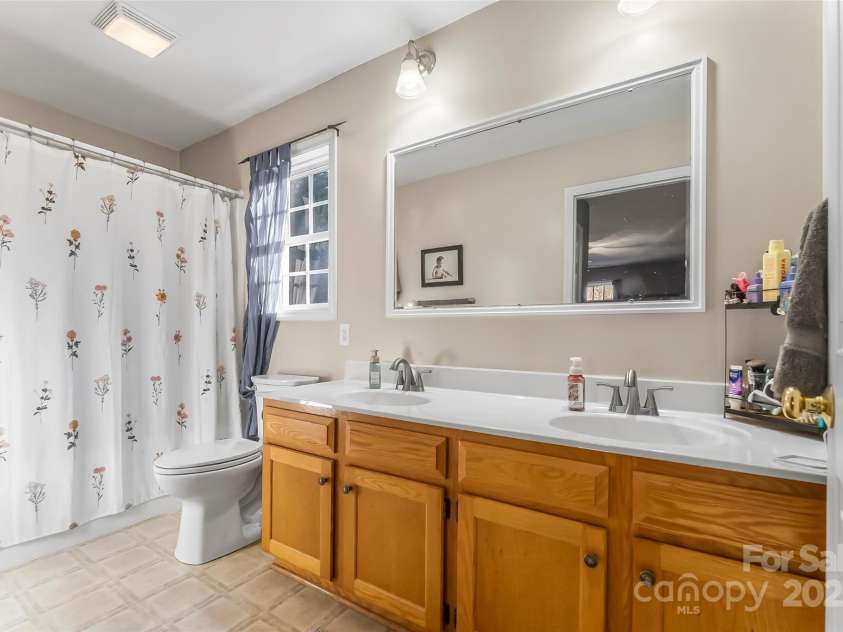 2765 Hollybrook Lane, Morganton, NC 28655.  MLS# CAR4331669, YatesRealty ID 4092. 