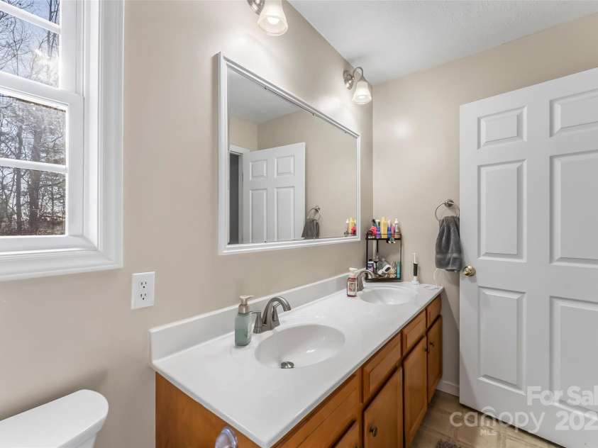 2765 Hollybrook Lane, Morganton, NC 28655.  MLS# CAR4331669, YatesRealty ID 4092. 