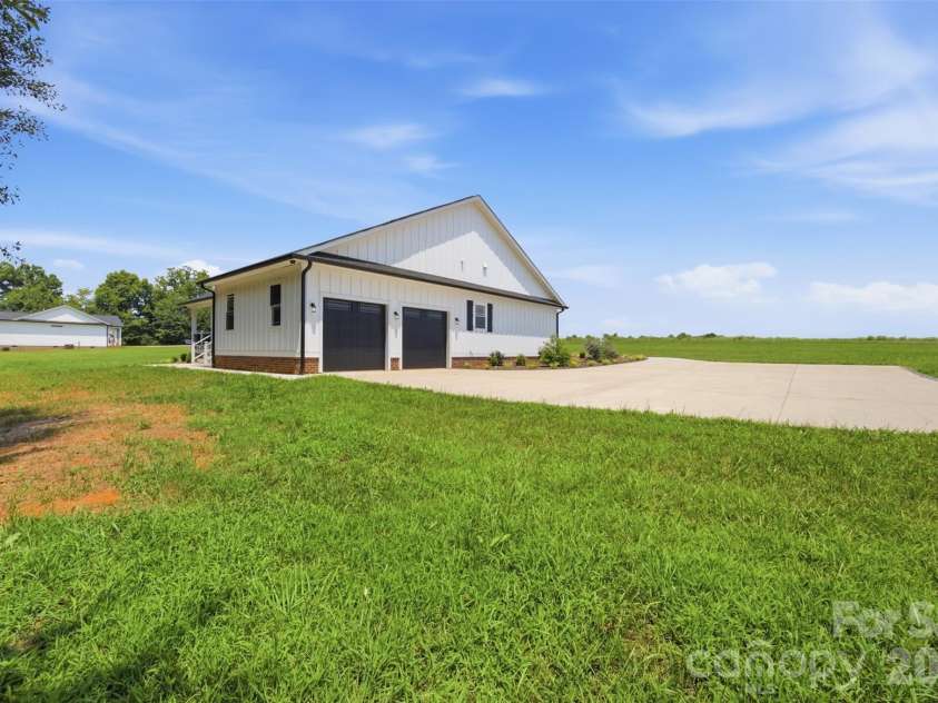 102 Obando Drive, Lawndale, NC 28090.  MLS# CAR4408949, YatesRealty ID 40920. 