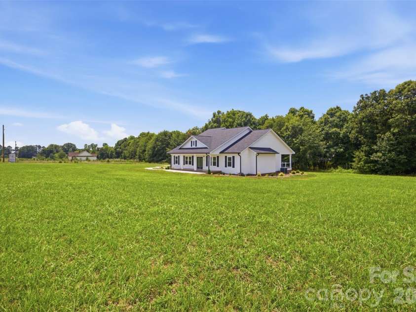 102 Obando Drive, Lawndale, NC 28090.  MLS# CAR4408949, YatesRealty ID 40920. 