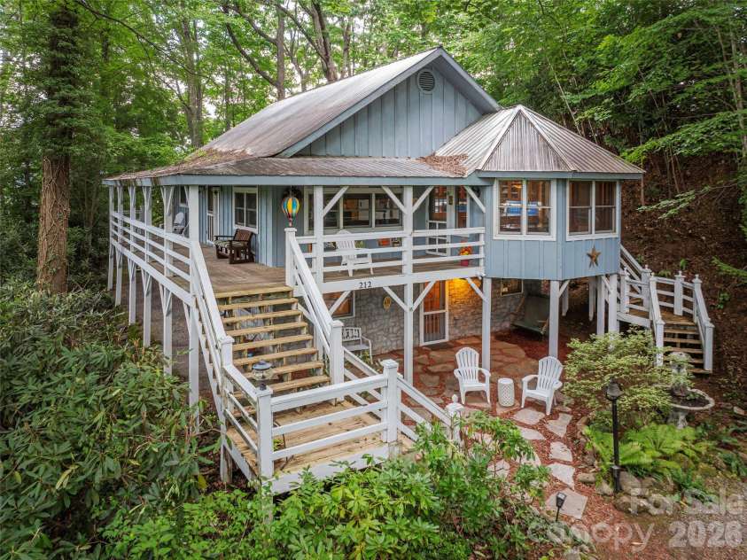 212 Torda Trace, Waynesville, NC 28786.  MLS# CAR4409422, YatesRealty ID 40921. 