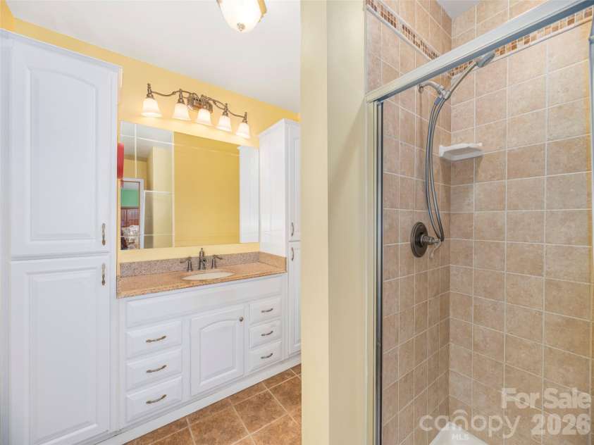 212 Torda Trace, Waynesville, NC 28786.  MLS# CAR4409422, YatesRealty ID 40921. 