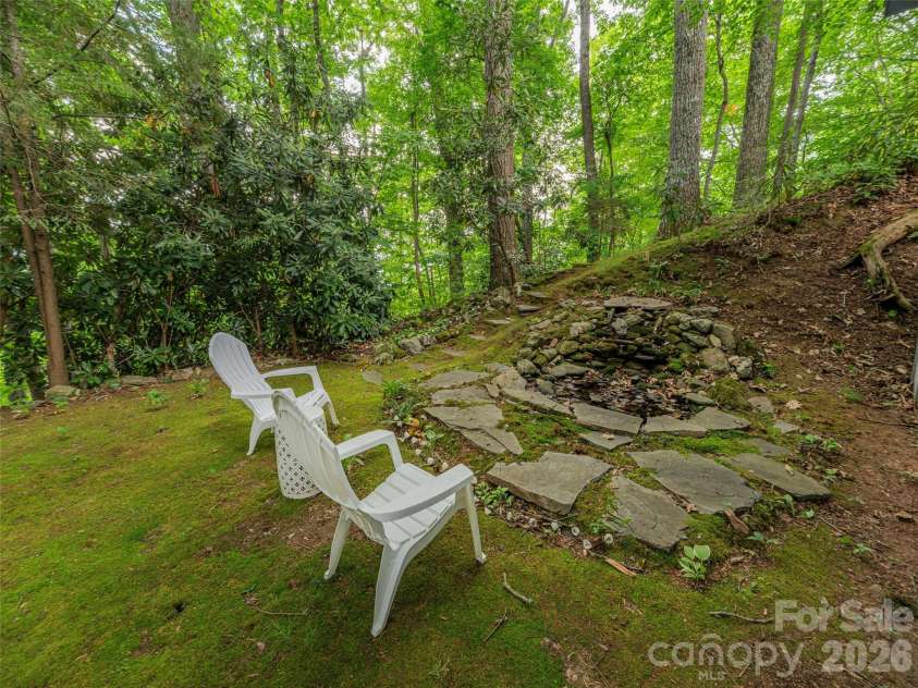 212 Torda Trace, Waynesville, NC 28786.  MLS# CAR4409422, YatesRealty ID 40921. 