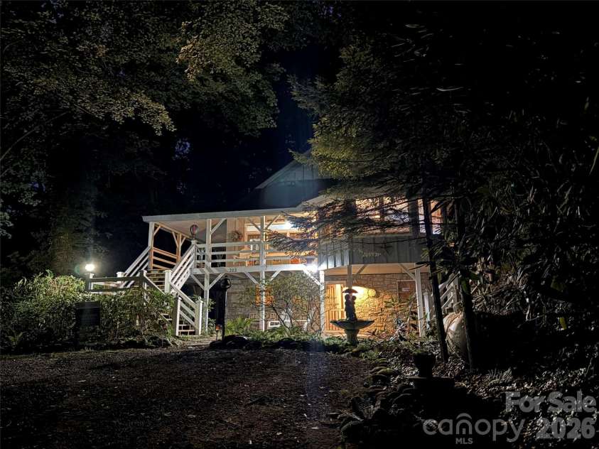 212 Torda Trace, Waynesville, NC 28786.  MLS# CAR4409422, YatesRealty ID 40921. 