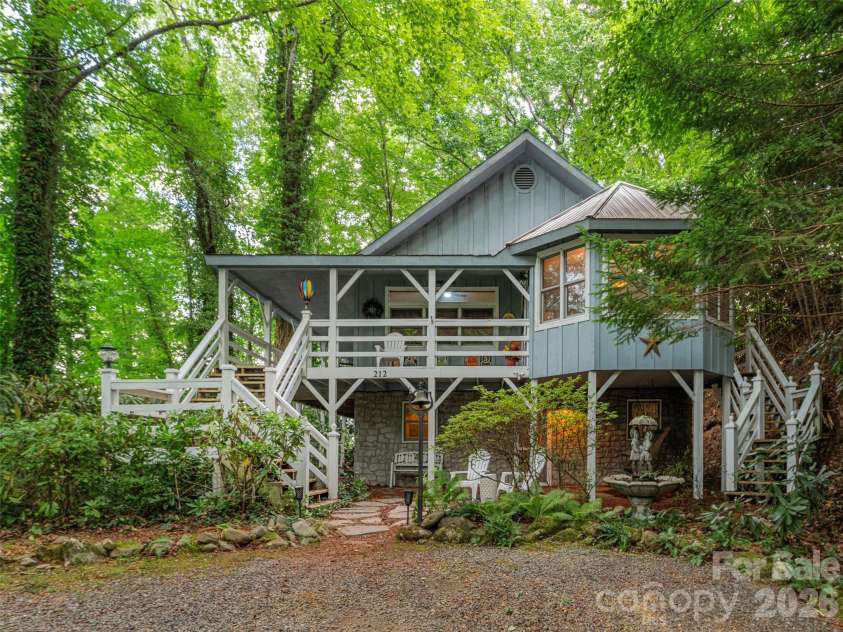 212 Torda Trace, Waynesville, NC 28786.  MLS# CAR4409422, YatesRealty ID 40921. 