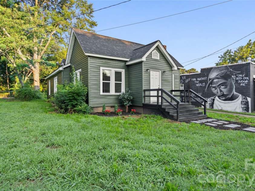 633 Austin Street, Albemarle, NC 28001.  MLS# CAR4410546, YatesRealty ID 40922. 