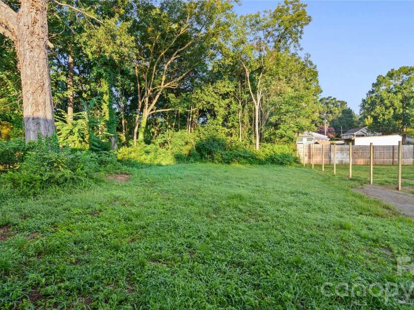 633 Austin Street, Albemarle, NC 28001.  MLS# CAR4410546, YatesRealty ID 40922. 