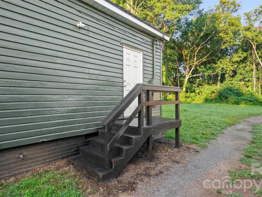633 Austin Street, Albemarle, NC 28001.  MLS# CAR4410546, YatesRealty ID 40922. 