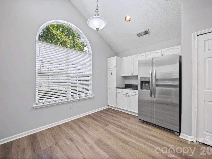 9720 Mattforest Circle, Charlotte, NC 28277.  MLS# CAR4410039, YatesRealty ID 40923. 