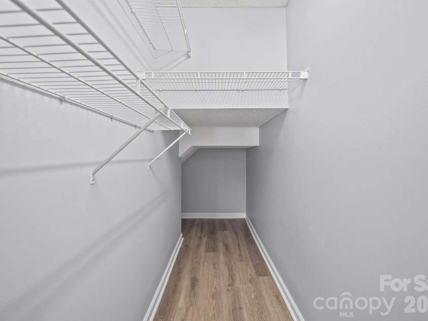 9720 Mattforest Circle, Charlotte, NC 28277.  MLS# CAR4410039, YatesRealty ID 40923. 