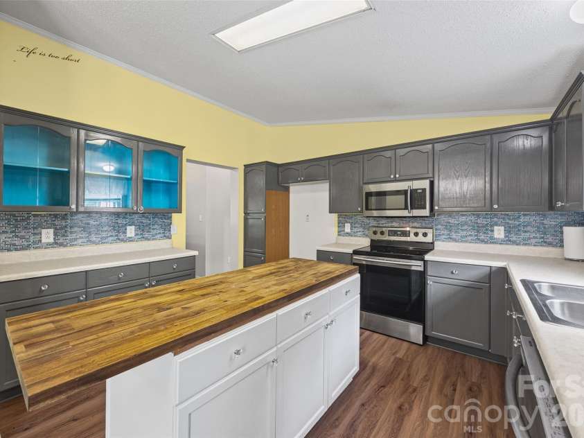 5440 Winden Road, Rock Hill, SC 29732.  MLS# CAR4409458, YatesRealty ID 40924. 