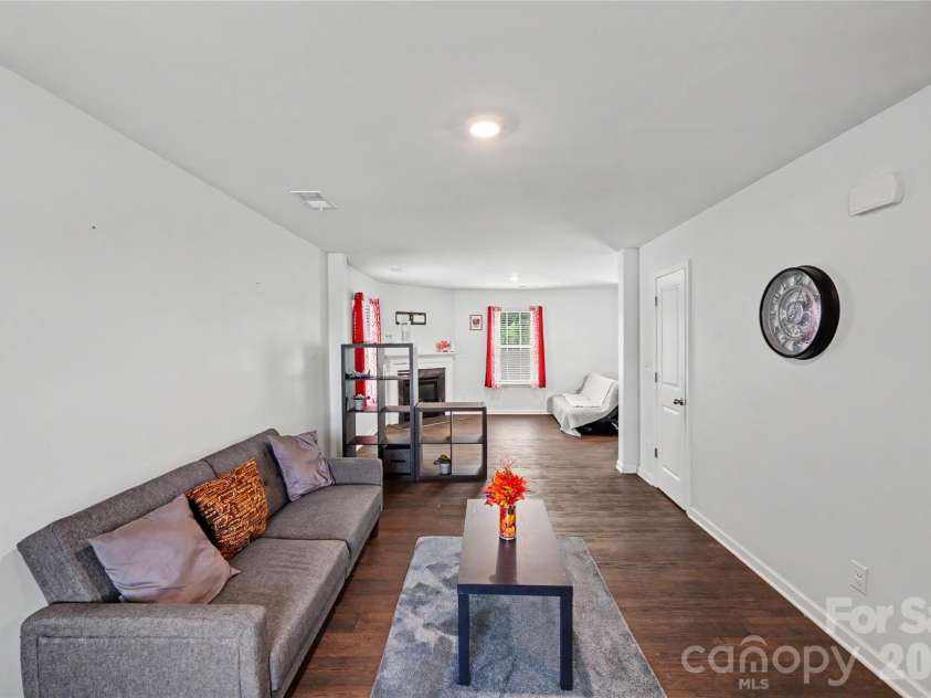 7217 Finnigan Road, Charlotte, NC 28215.  MLS# CAR4410452, YatesRealty ID 40925. 