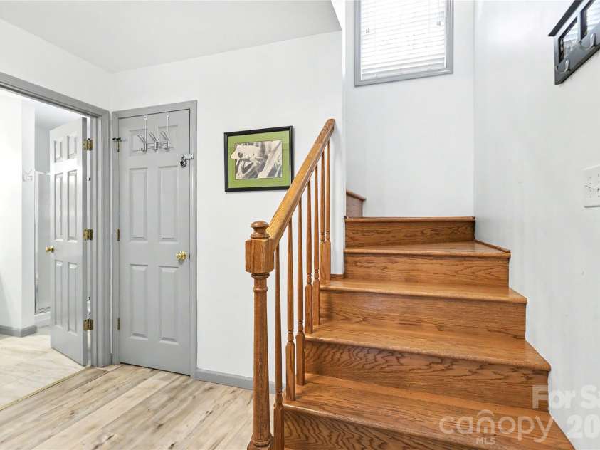 294 Riverview Boulevard, Lexington, NC 27292.  MLS# CAR4403702, YatesRealty ID 40929. 