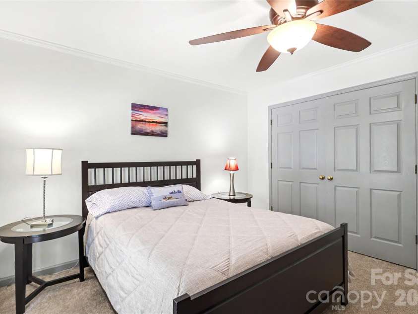 294 Riverview Boulevard, Lexington, NC 27292.  MLS# CAR4403702, YatesRealty ID 40929. 