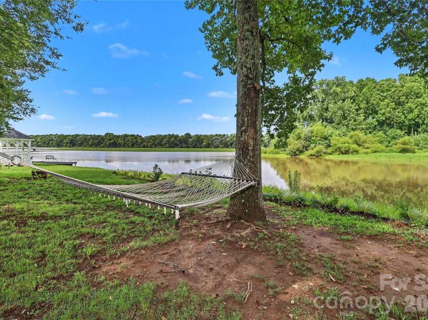 294 Riverview Boulevard, Lexington, NC 27292.  MLS# CAR4403702, YatesRealty ID 40929. 